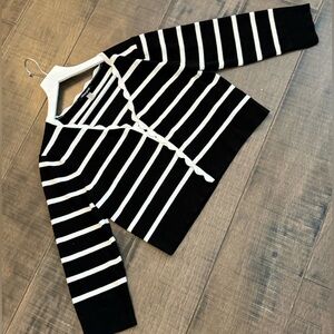 CABLE & GAUGE WOMAN BLACK AND WHITE CARDIGAN SIZE M